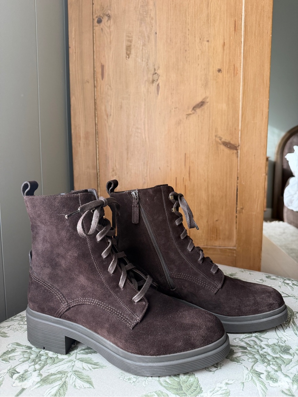 Cole Haan Cherise Waterproof Suede Lug Boots Brown 10B NWOB